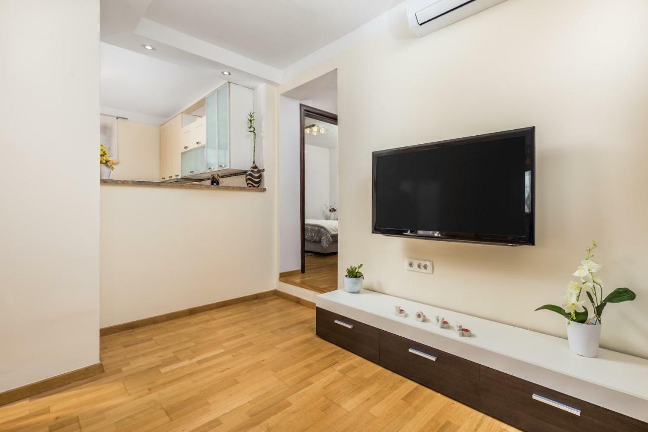 شقة Apartman Javor Otočac المظهر الخارجي الصورة